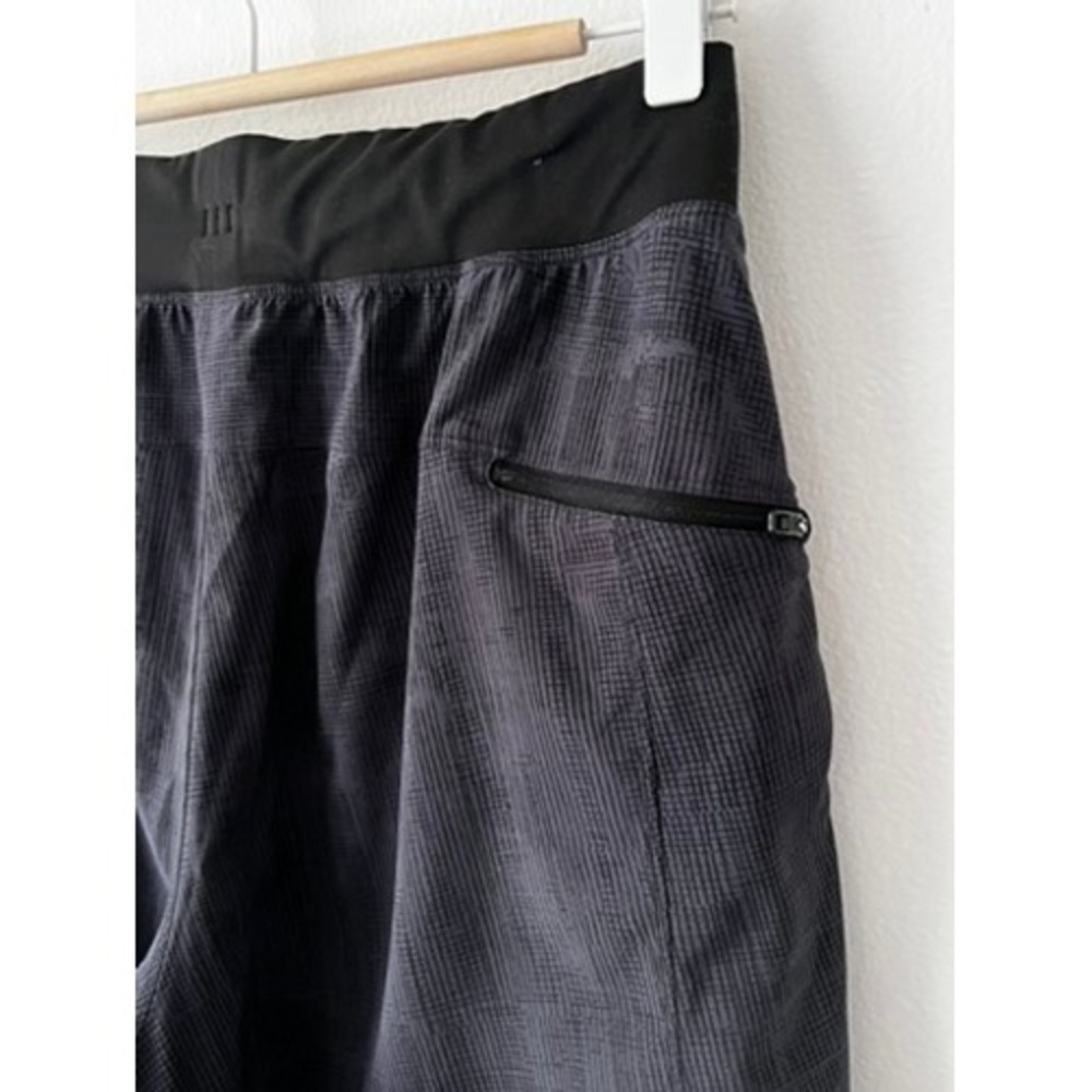 Lululemon T.H.E. Short 9" Linerless Grid Lines Deep Coal Black size small - Picture 8 of 13